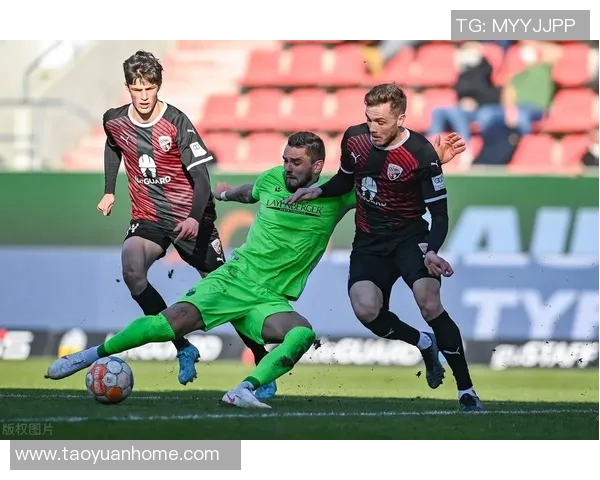 登博思与多德勒的激烈对决揭示了足球战术的深度与魅力