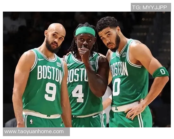 篮网与凯尔特人激战正酣双方球员表现抢眼精彩瞬间回顾 篮网与凯尔特人激战正酣双方球员表现抢眼精彩瞬间回顾