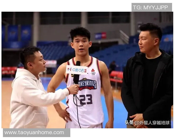 辽宁本钢与南京同曦激战正酣谁能在赛场上笑到最后