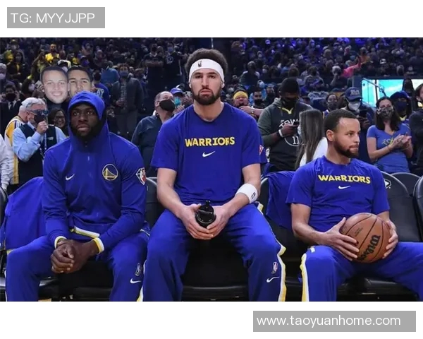 雷霆勇士西部决赛首战激战正酣谁能笑到最后引发球迷热议