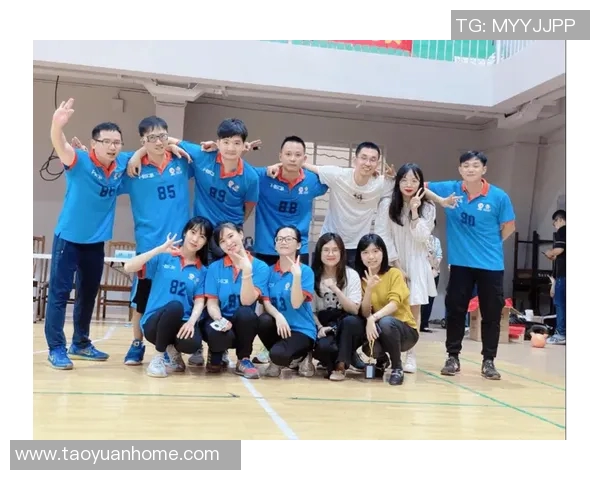 广州足球队的默契配合与战术分析探讨MBA