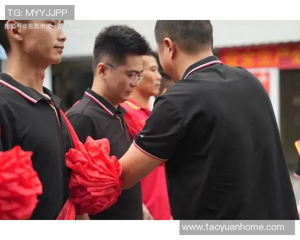 张继科与解放军的对决:体育精神与军人意志的碰撞与交融 张继科与解放军的对决:体育精神与军人意志的碰撞与交融