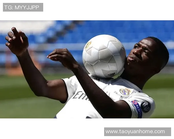 维尼修斯:从新星到巨星的蜕变之路与足球梦想的追逐 维尼修斯:从新星到巨星的蜕变之路与足球梦想的追逐